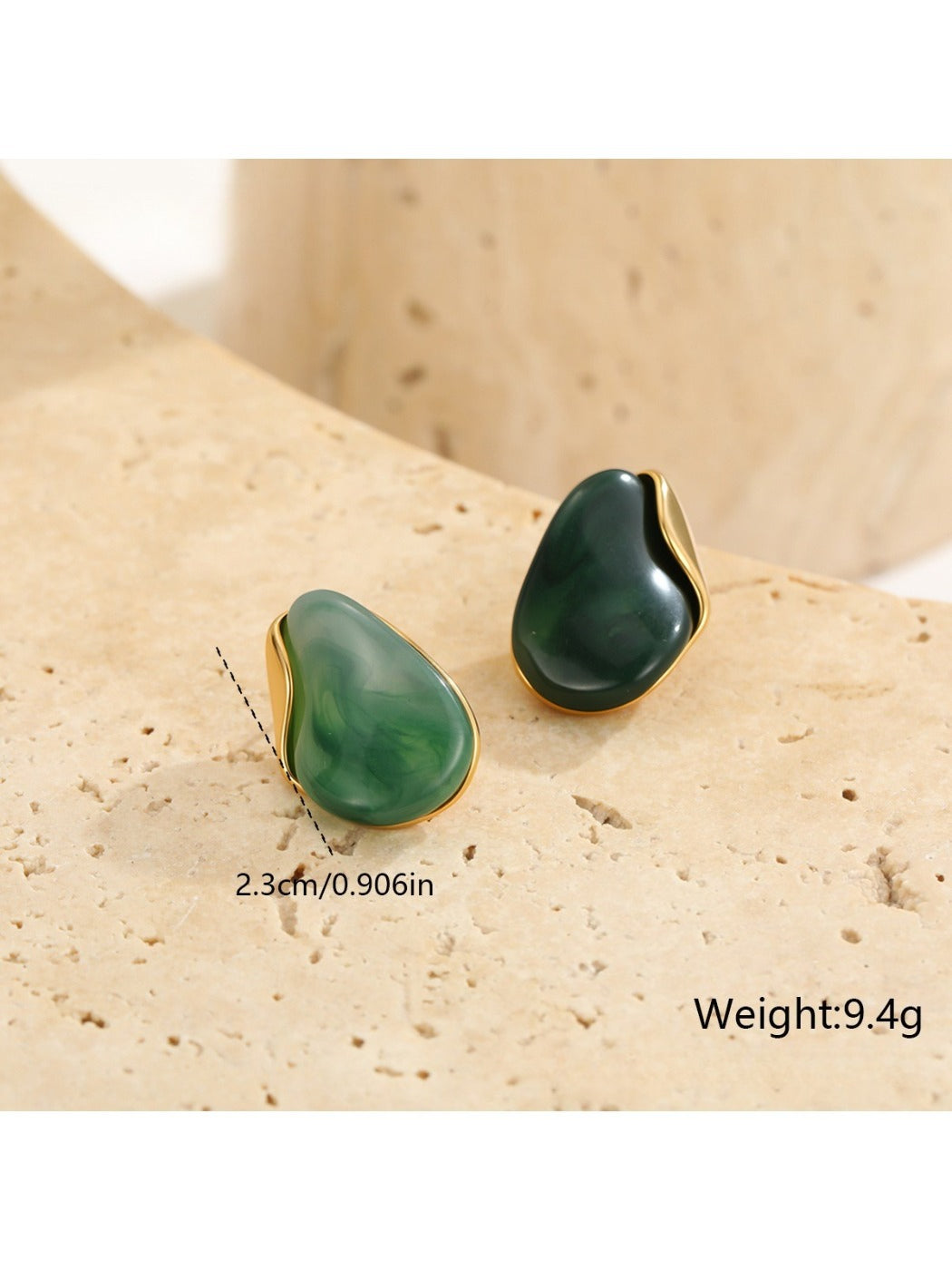 Earedge - Elegant Amber-Toned Earrings