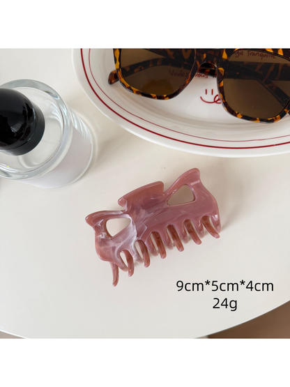 Beau - Glossy Marbled Retro Style Claw Clip
