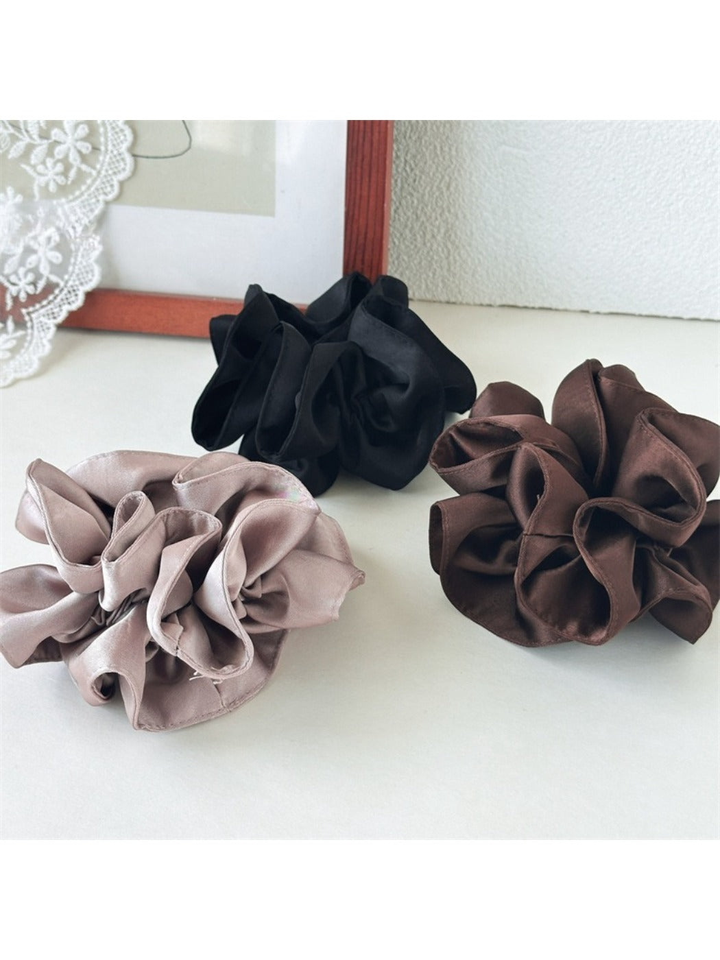 Gifty - Satin Crinkle Scrunchie Hair Tie