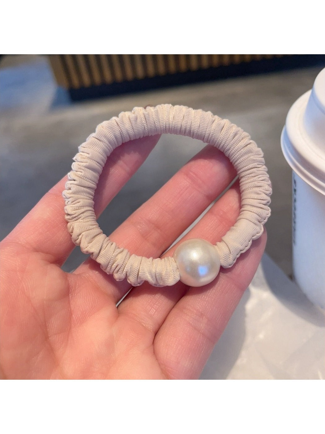 Gifty - Minimalist Small-Style Scrunchie