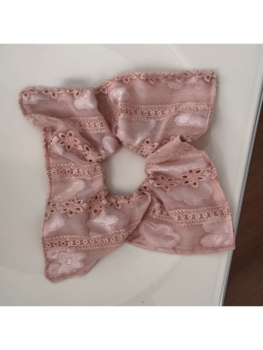 Gifty - Soft Scrunchie Hair Tie