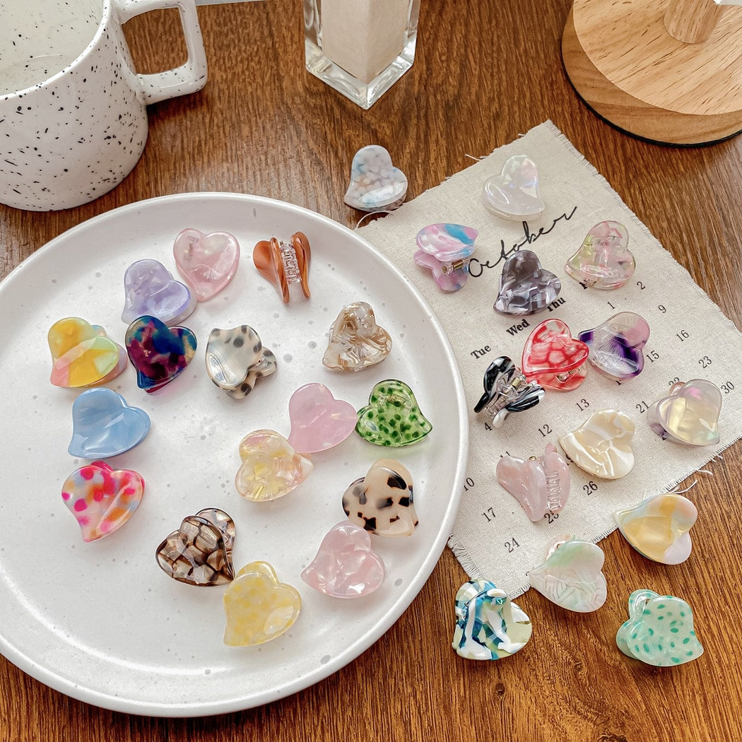 Beau - Glossy Heart Shaped Pastel Claw Clip