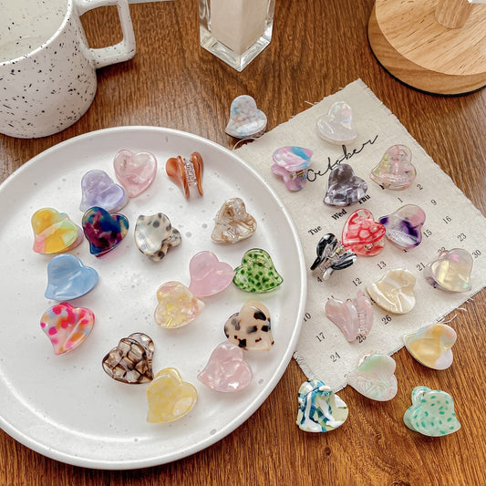 Beau - Glossy Heart Shaped Pastel Claw Clip