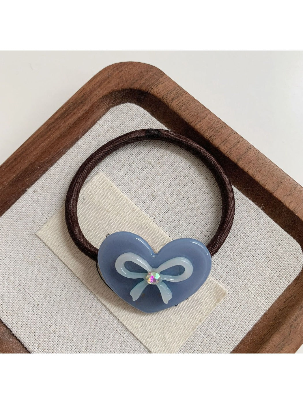 Gifty - Bow Letter Hair Tie
