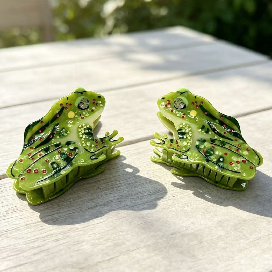 Beau - Playful Frog Shaped Acetate Claw Clip