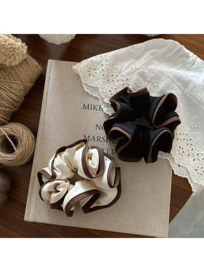 Gifty - Scallop Edge Oversized Hair Tie