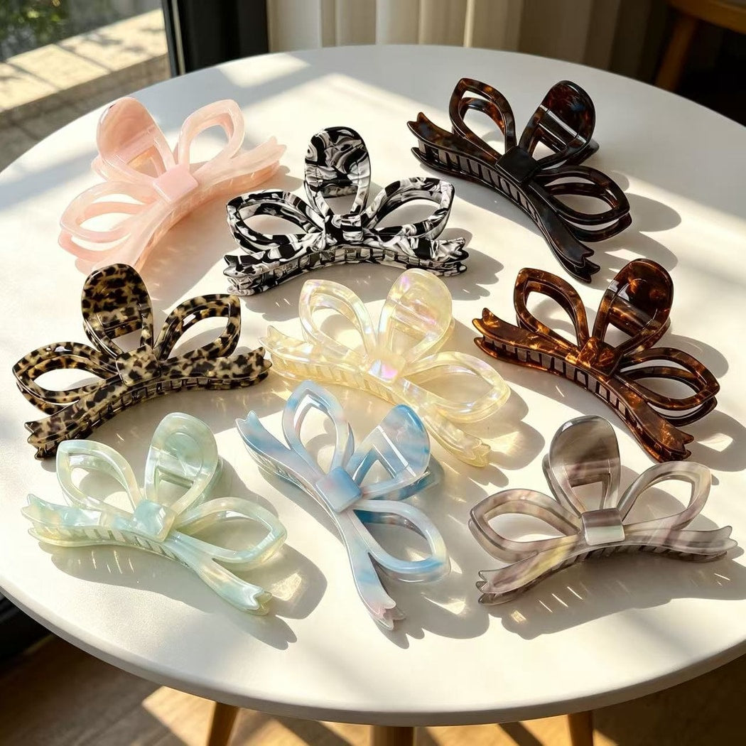 Beau - Sweet Style Lotus Openwork Claw Clip