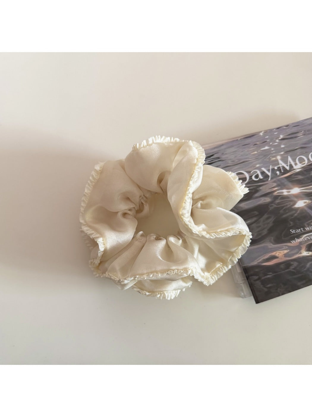 Gifty - Elegant Double Layer Ruched Scrunchie
