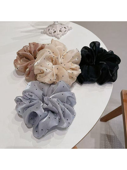 Gifty - Elegant Polka-Dotted Satin Scrunchies