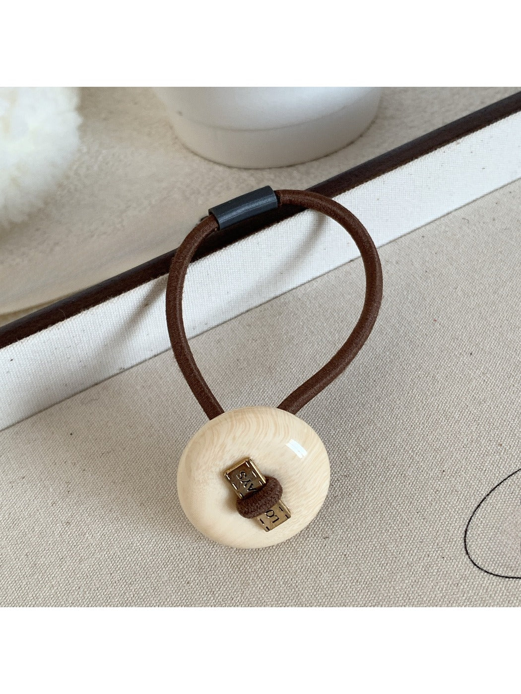 Gifty - Simple Pretty Round Hair Tie
