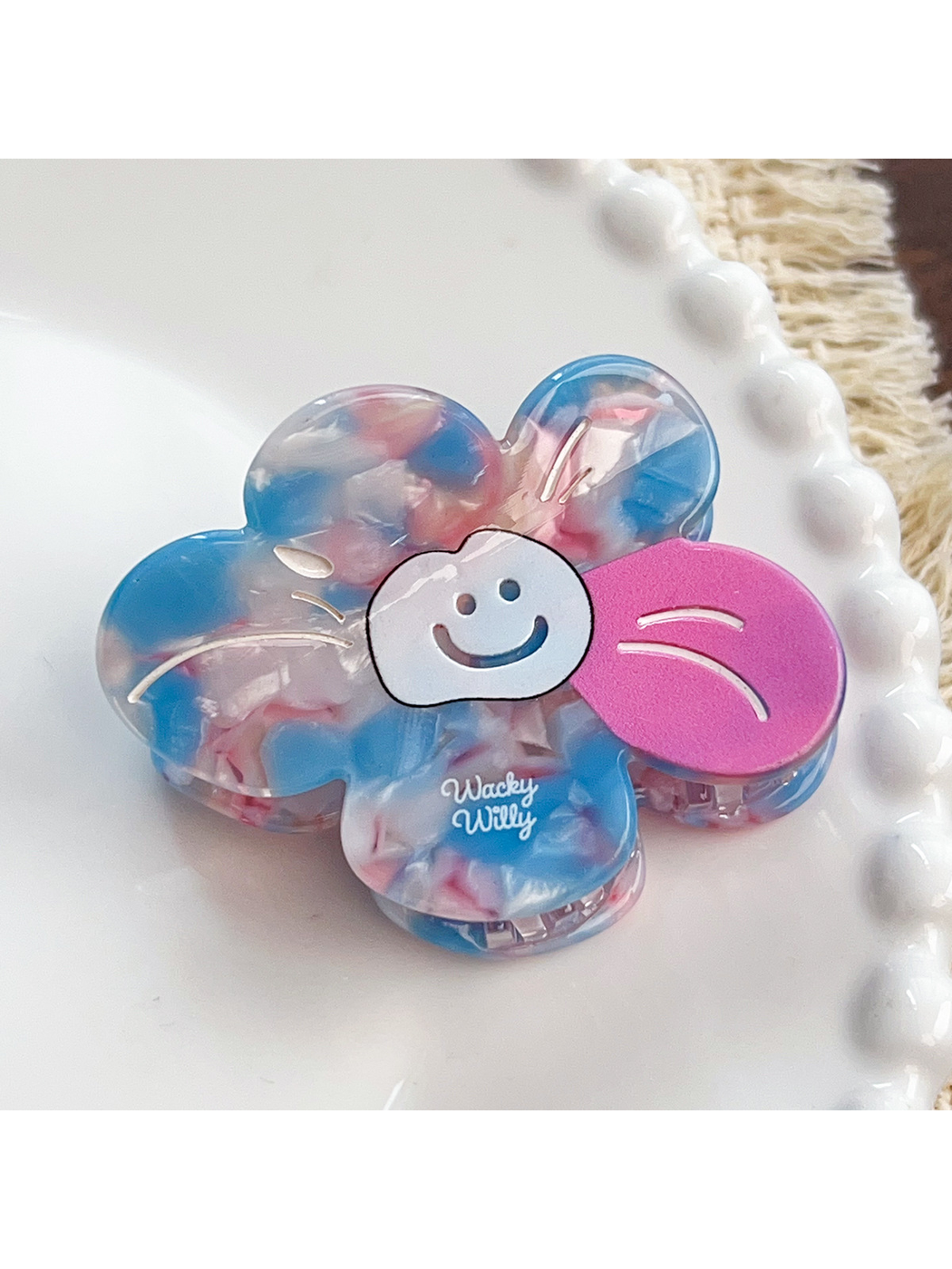 Beau - Smiley Flower Acetate Fiber Claw Clip