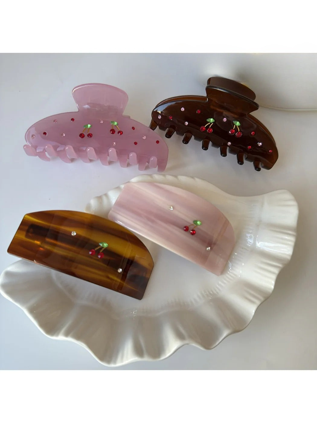 Beau - Cherry Print Clip Claw Hair Clip