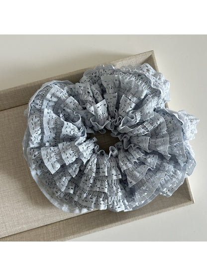 Packaging of Gifty Sweet Cutout Lace Scrunchie with branding and product information