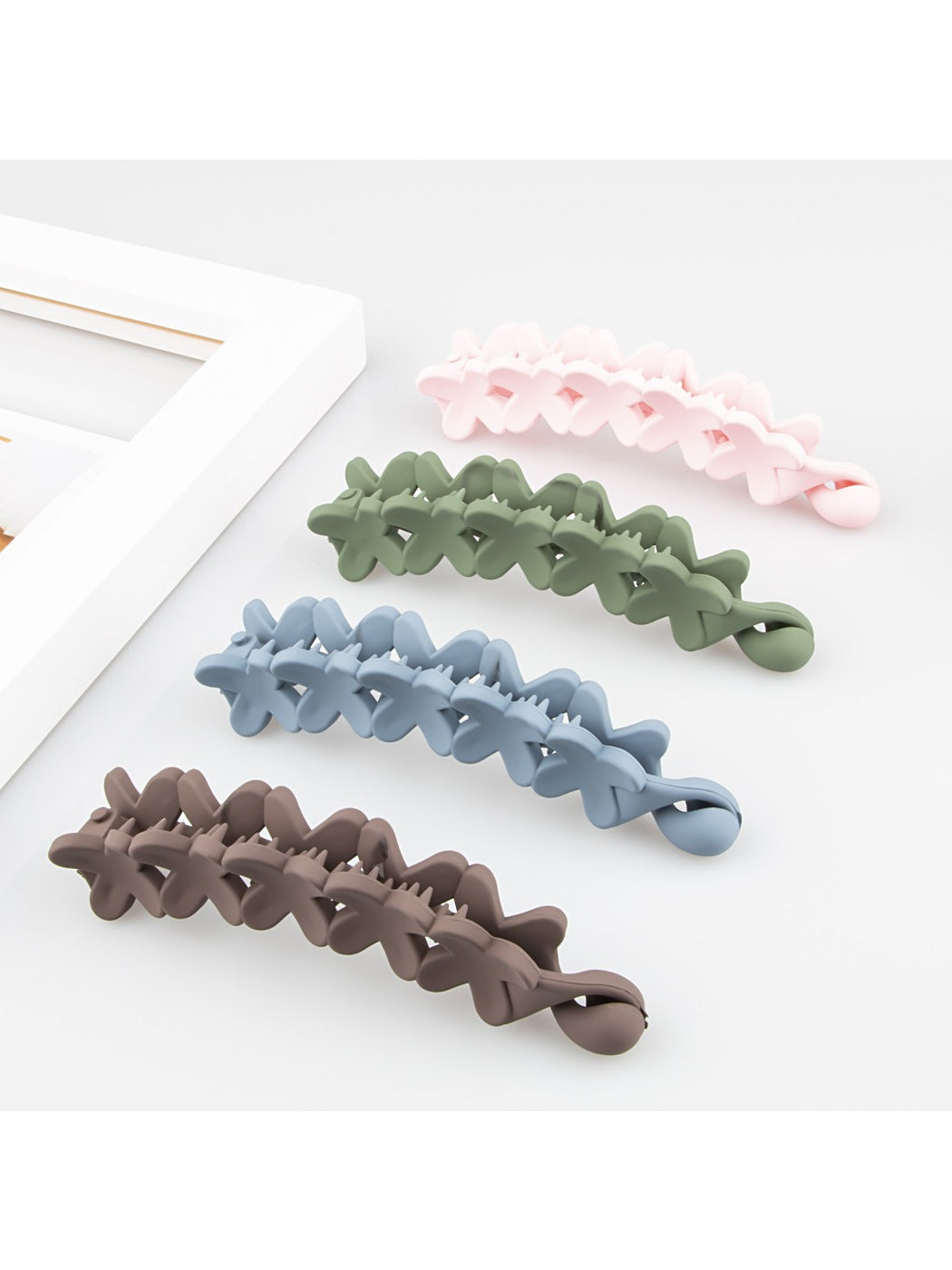 Beau - Vintage Minimalist Banana Clip