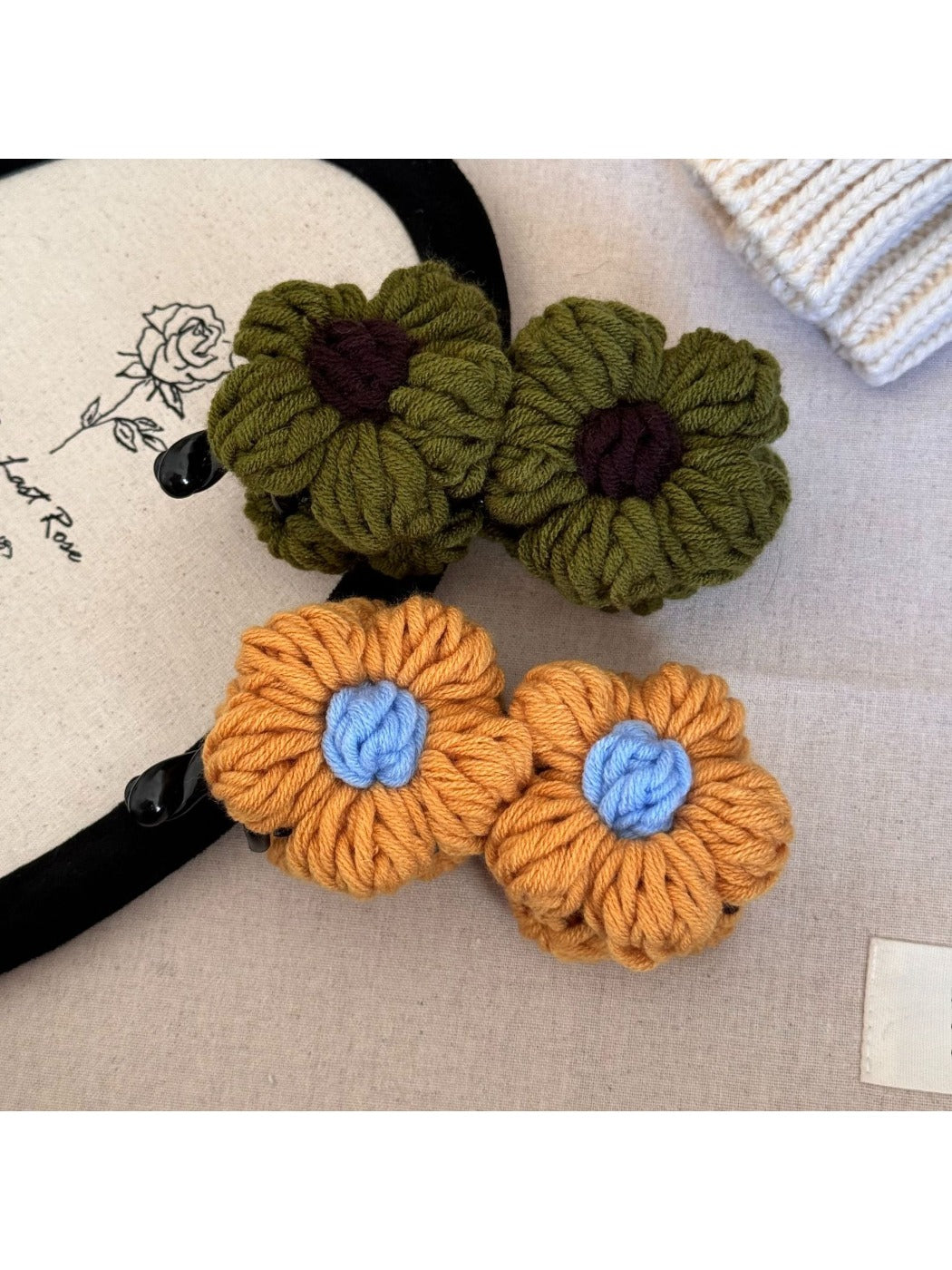 Beau - Knitted Flower Shaped Banana Hair Clip