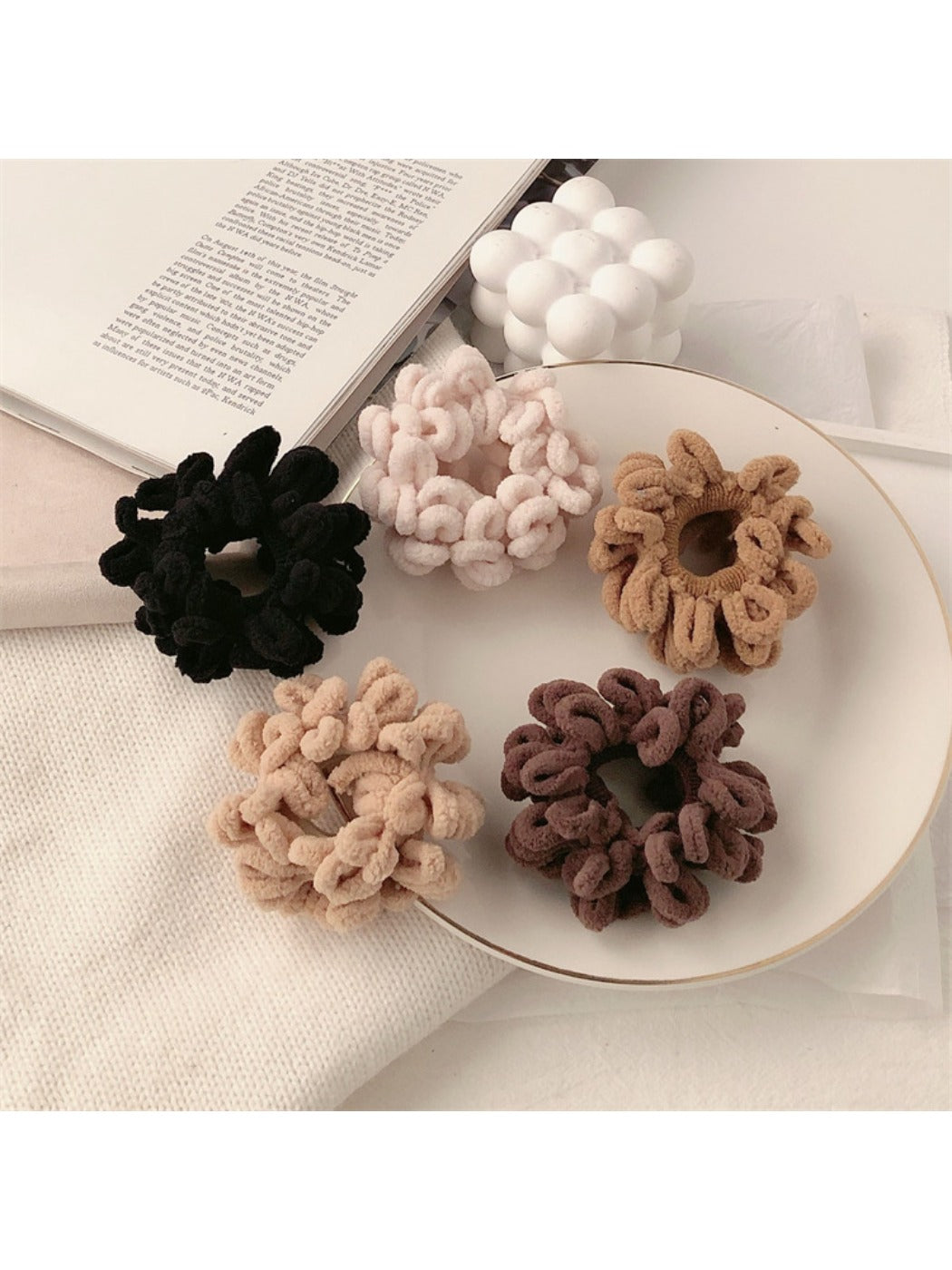Gifty - 5 Solid Color Hair Ties Set