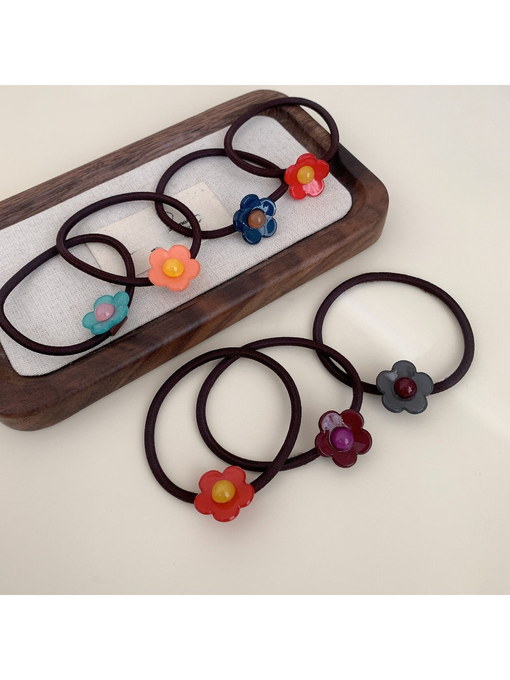 Gifty - Cute Flower Hair Tie