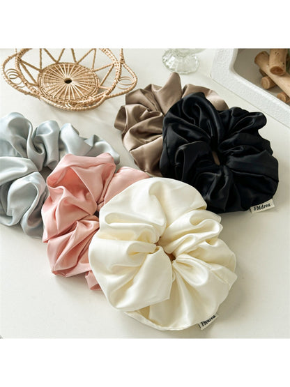 Gifty - Elegant Satin Hair Scrunchie