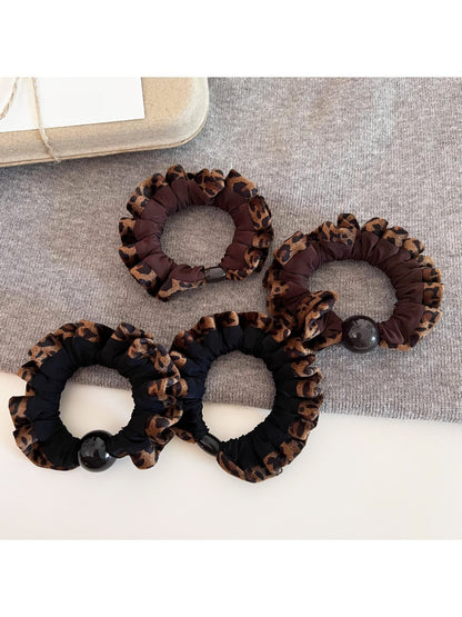 Gifty - Vintage Leopard Print Scrunchie