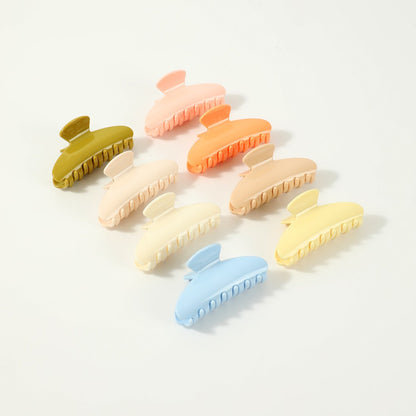 Beau - Solid Color Square Tip Claw Clip