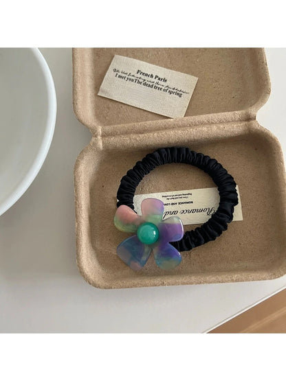 Gifty - Five Petal Flower Hair Tie
