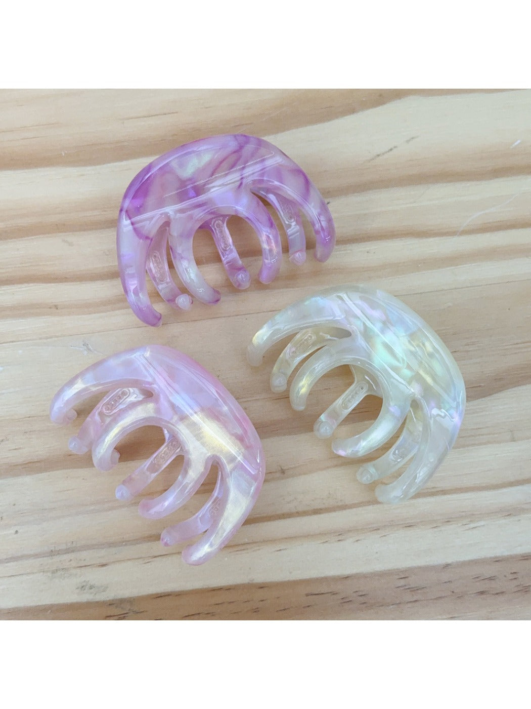 Beau - Elegant Curved Claw Clip