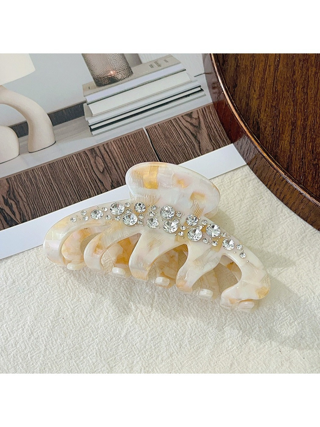 Beau - Pretty Shiny Acetate Hair Clip