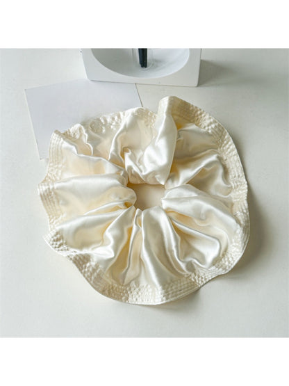 Gifty - Voluminous Satin Ruffled Scrunchies