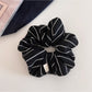 Gifty - Chic Minimalist Stripe Scrunchie