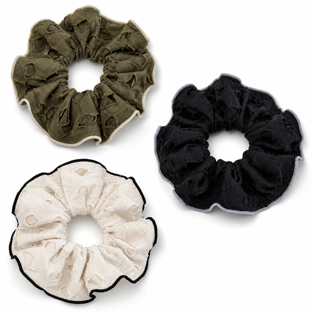 Gifty - Floral Contrast Trim Scrunchie