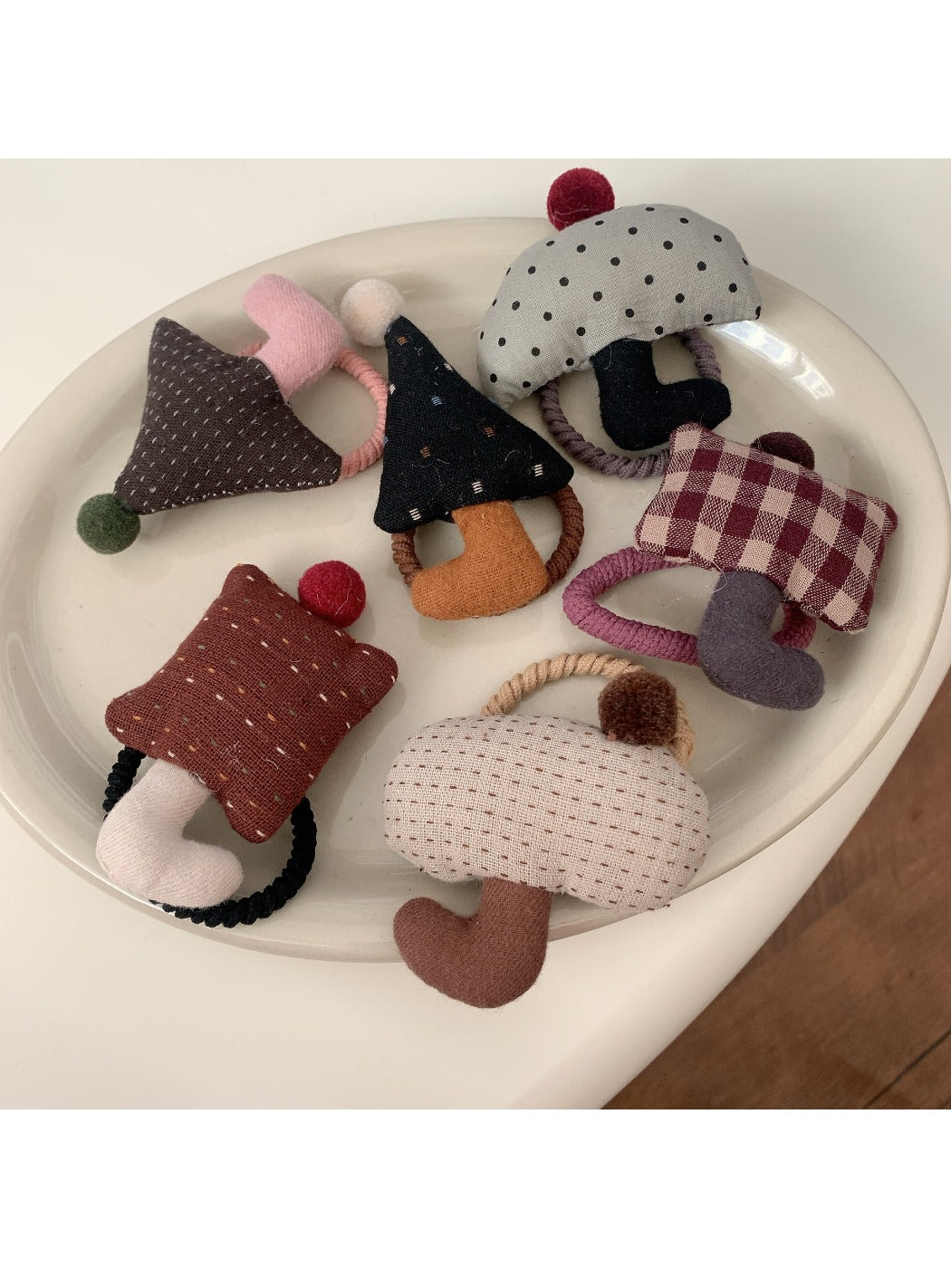 Gifty - Cartoon Mushroom Hair Tie