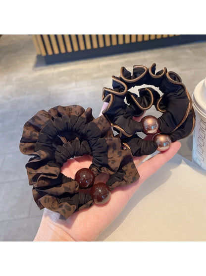 Gifty - Leopard Print Edging Hair Scrunchie