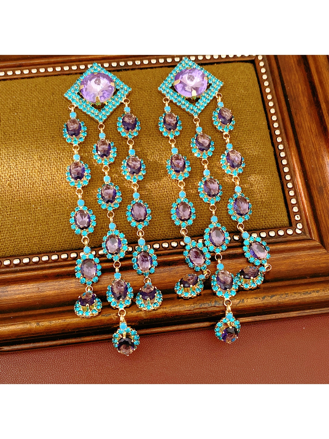 Earedge - Vintage Rhinestone Geometric Tassel Earrings