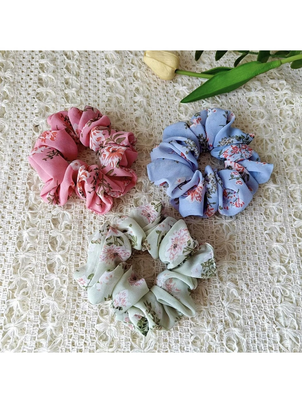 Gifty - Sweet Floral Print Mesh Scrunchie