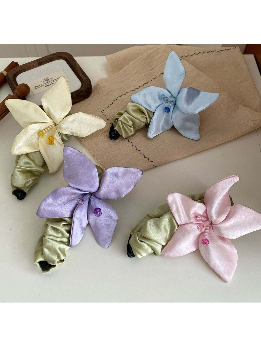 Beau - Lily Flower Satin Look Banana Clip