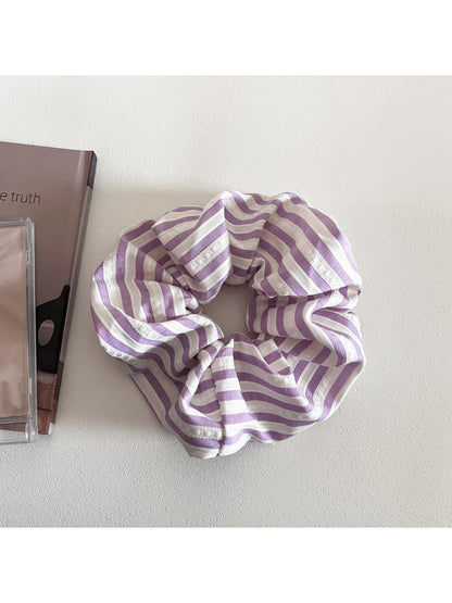 Gifty - Minimalist Colorful Striped Scrunchie