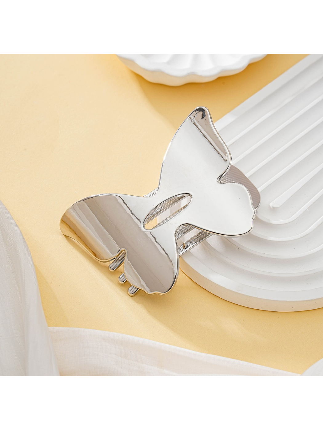 Beau - Silver Tone Butterfly Decorative Hair Clip
