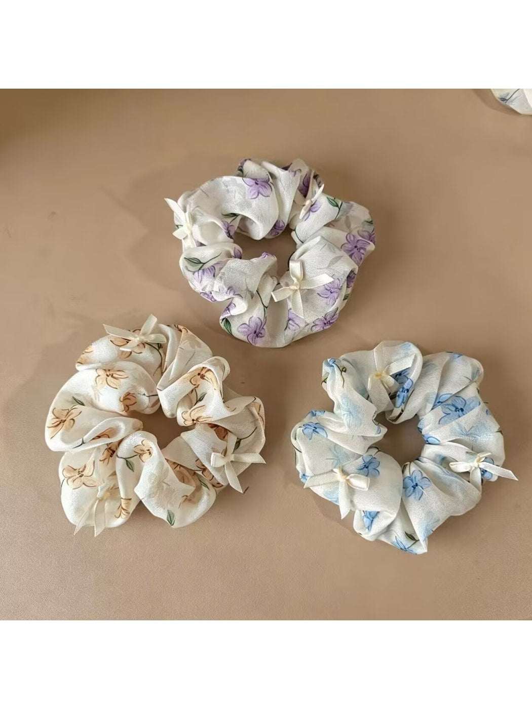Gifty - Floral Butterfly Bow Polyester Scrunchie