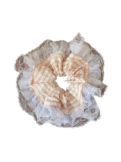 Gifty - Macaron Pastel Lace Trimmed Scrunchies