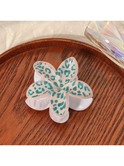 Beau - Adorable Leopard Print Flower Shaped Claw Clip