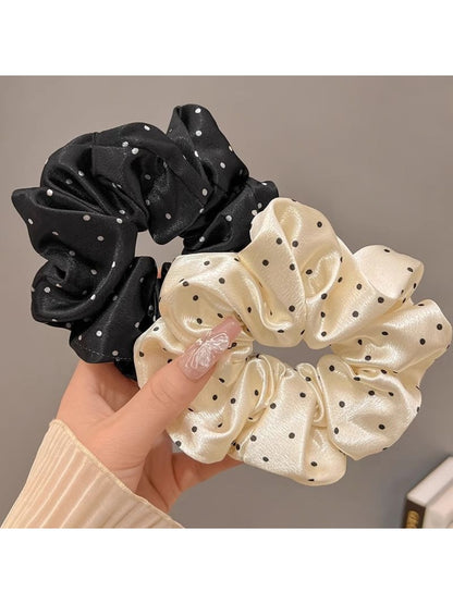 Gifty - Soft Polka-Dotted Satin Scrunchies