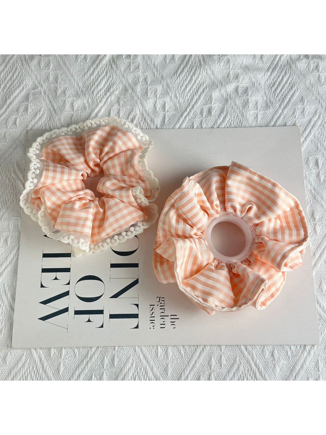 Gifty - Checkered Lace Edge Decorative Scrunchie