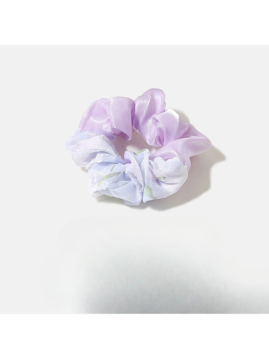 Gifty - Cute Floral Scrunchie Hair Tie