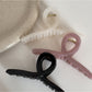 Beau - Polished Cross Shape Plastic Alloy Claw Clip