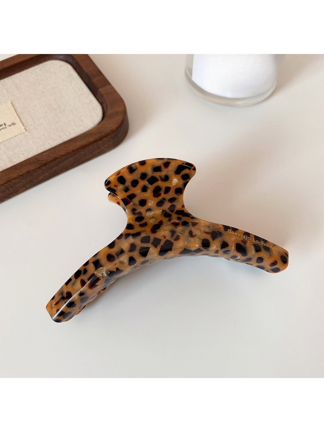 Beau - Vintage Leopard Print Minimalist Claw Clip
