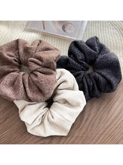 Gifty - Large Soft Sweet Scrunchie Hair Ties