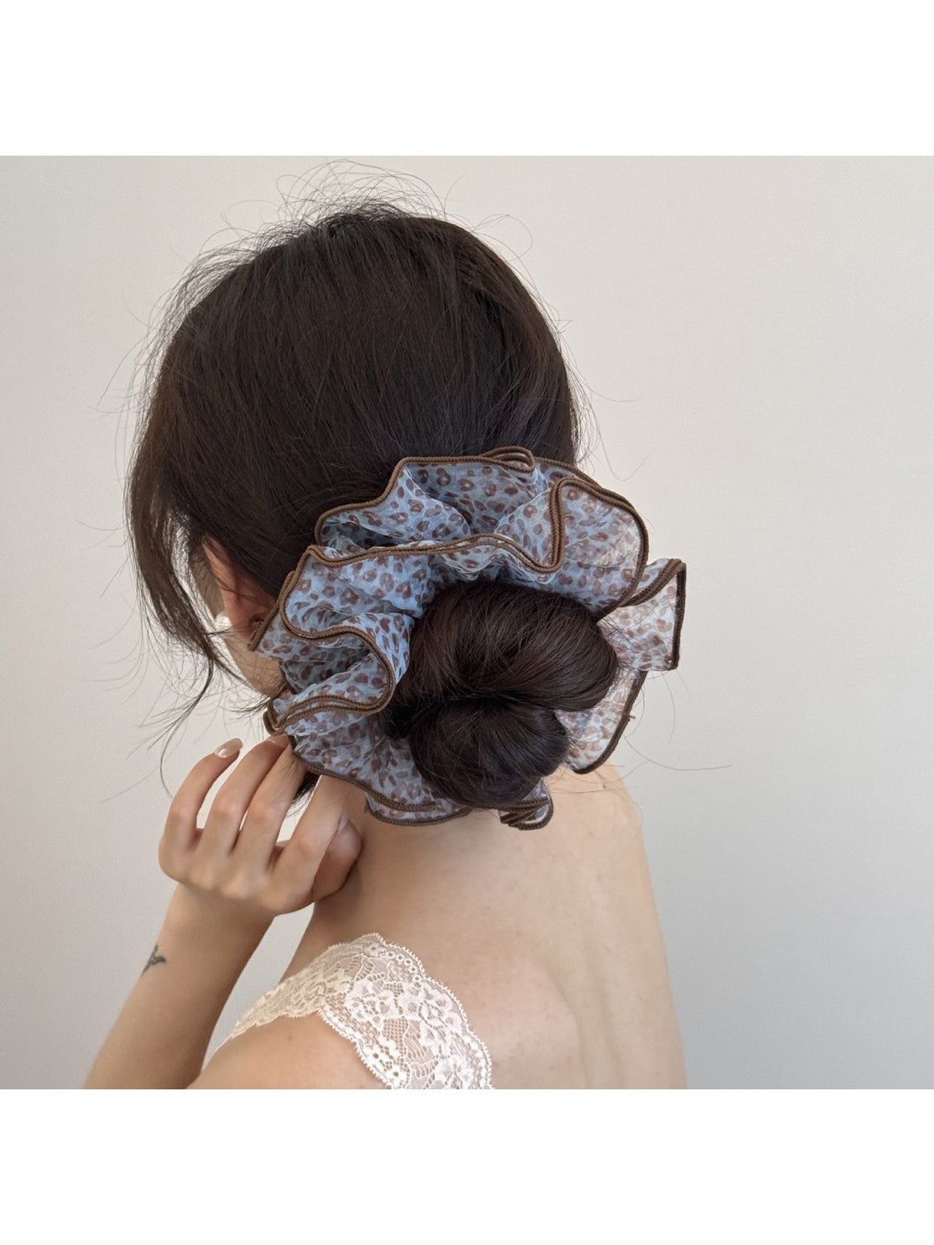 Gifty - Soft Look Printed Polyester Ponytail Scrunchie