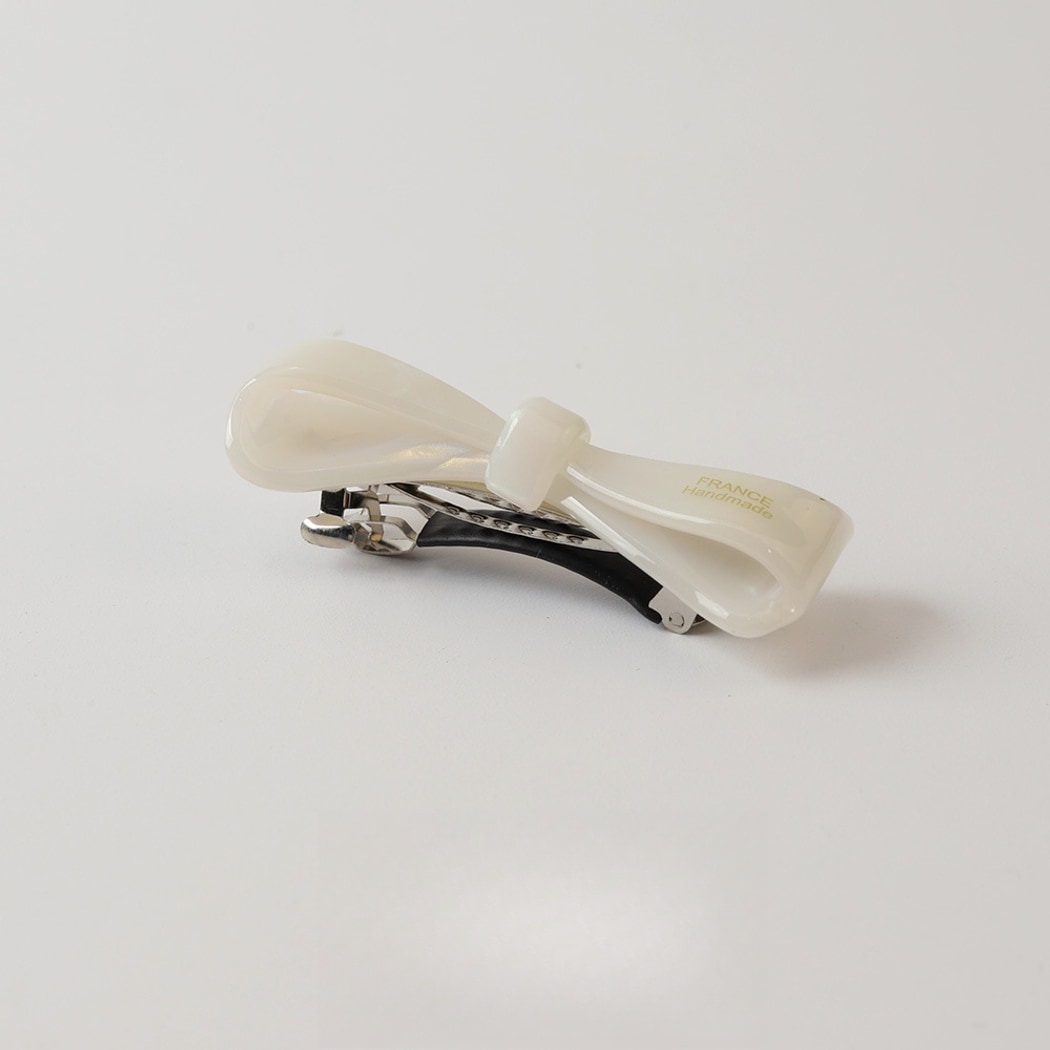 Beau - Glossy Bow Acetate Hair Clip