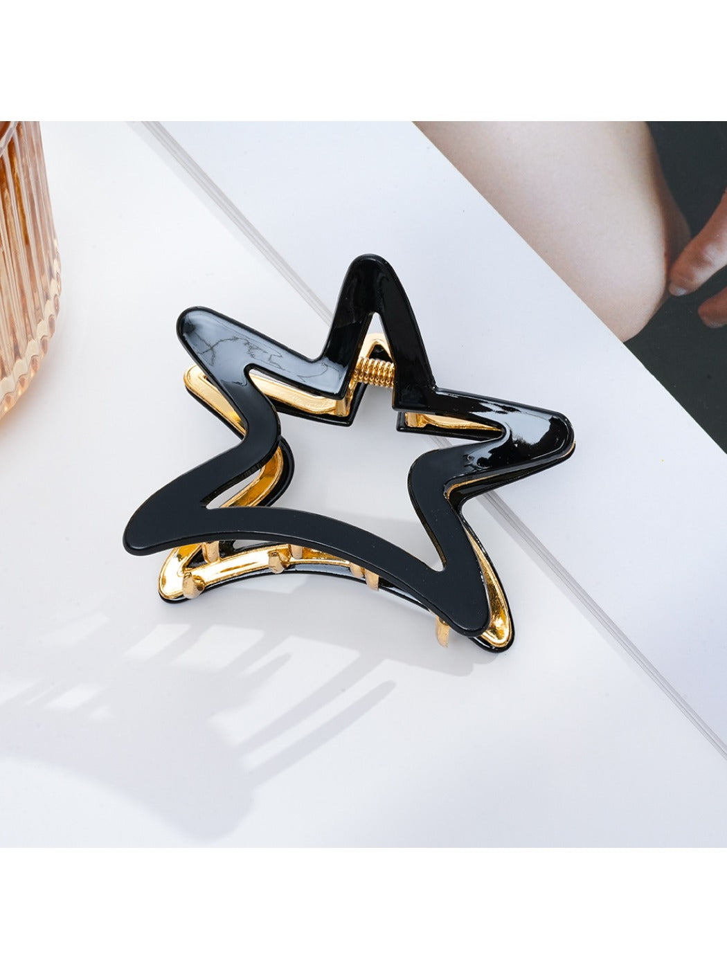 Beau - Minimalist Star Cut Out Claw Clip