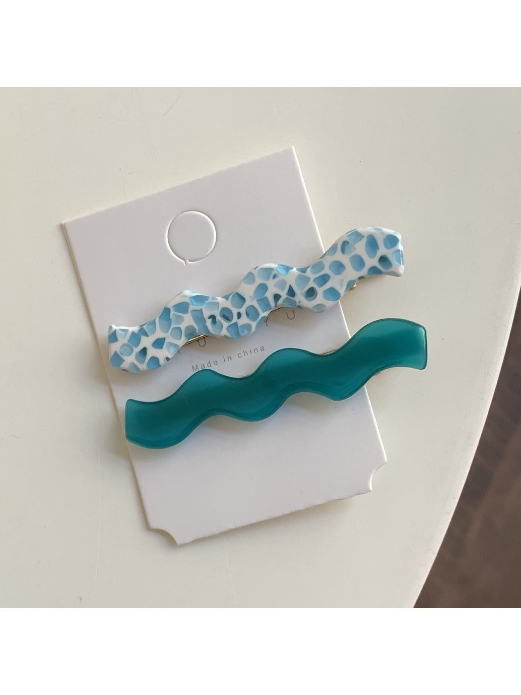 Beau - Simple Wavy Acetate Hair Clip